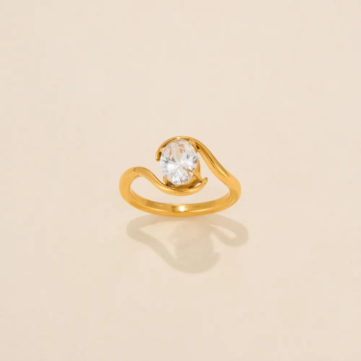 Oria Diamond Ring