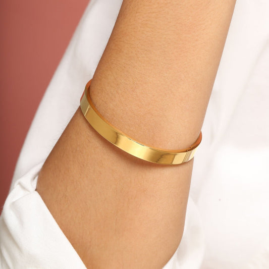 The Classic Gold Bangle