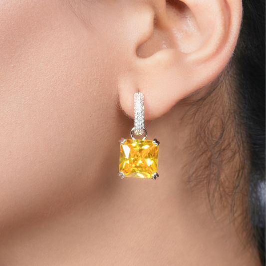 Clara Golden Flame Hoops