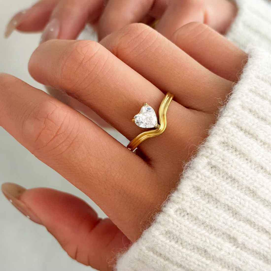 what are the best jewelry gifts for her