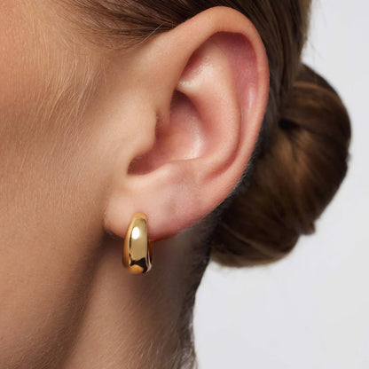 Minimalist Round Hoops
