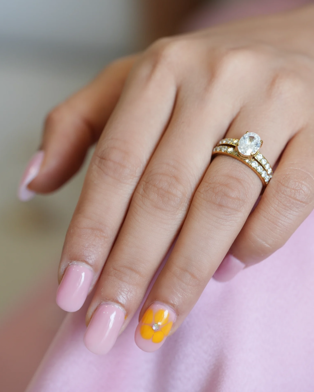 Oval Diamond Band Ring