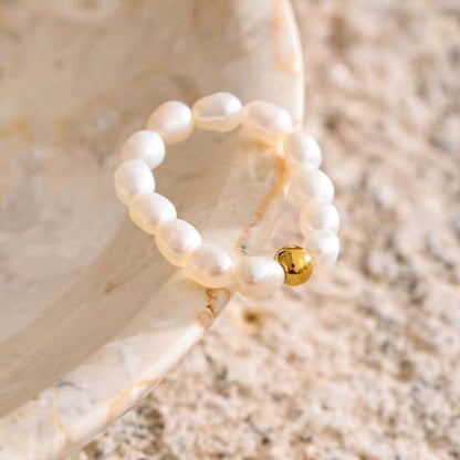Sera Pearl Ring