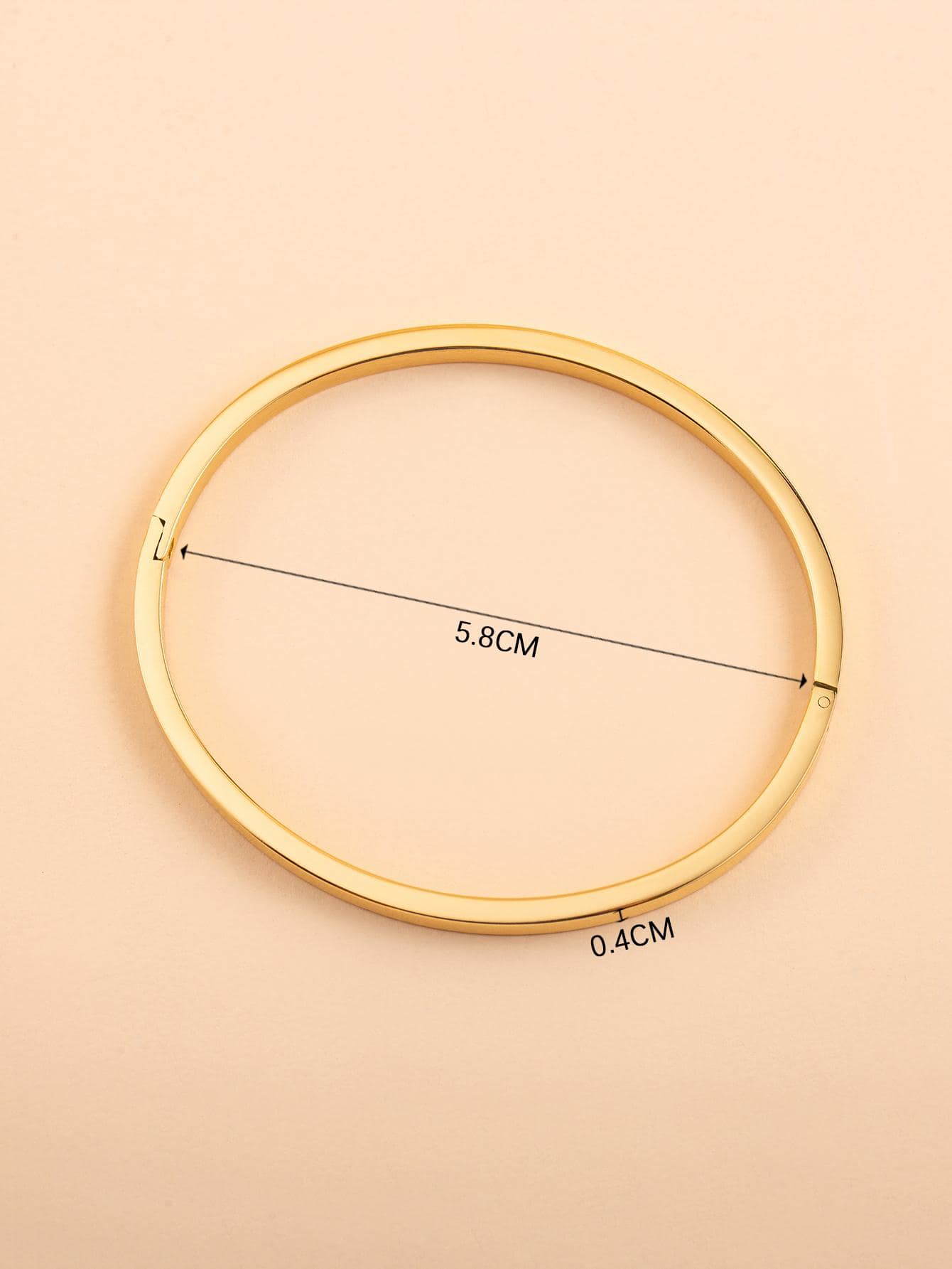 Regal Radiance Gold Unisex Bangle