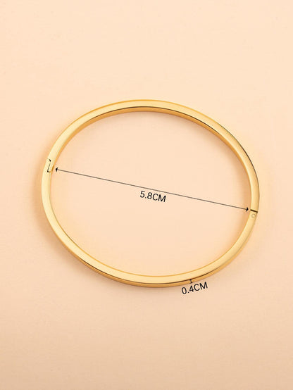 Regal Radiance Gold Unisex Bangle