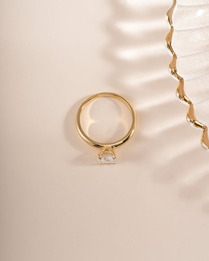 Round Solitaire Ring - 18K Gold Plated - Xiara