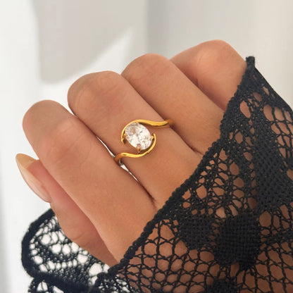 Oria Diamond Ring