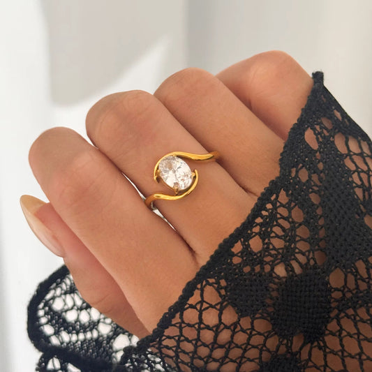 Oria Diamond Ring