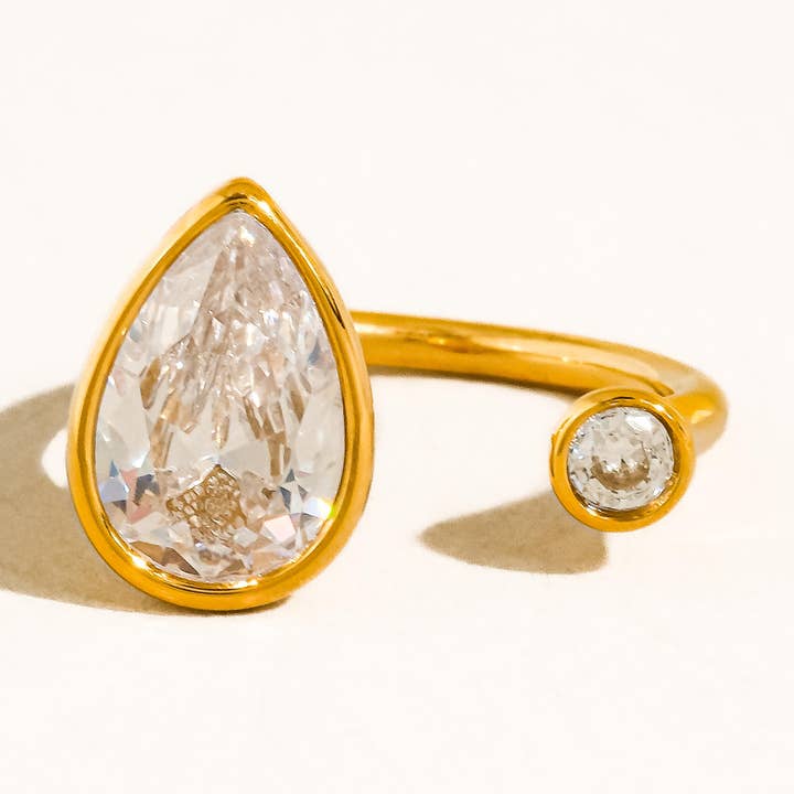Pear Gold Ring