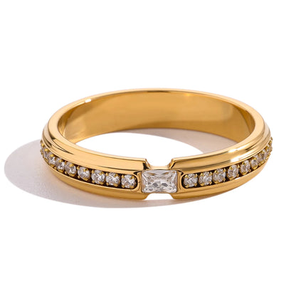 Nyra Gold Ring