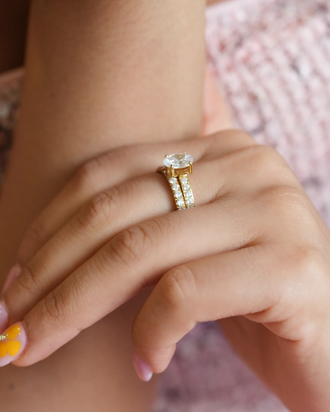 Oval Diamond Band Ring