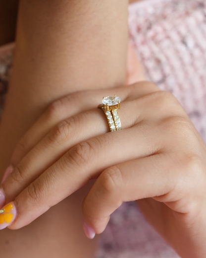 Oval Diamond Band Ring