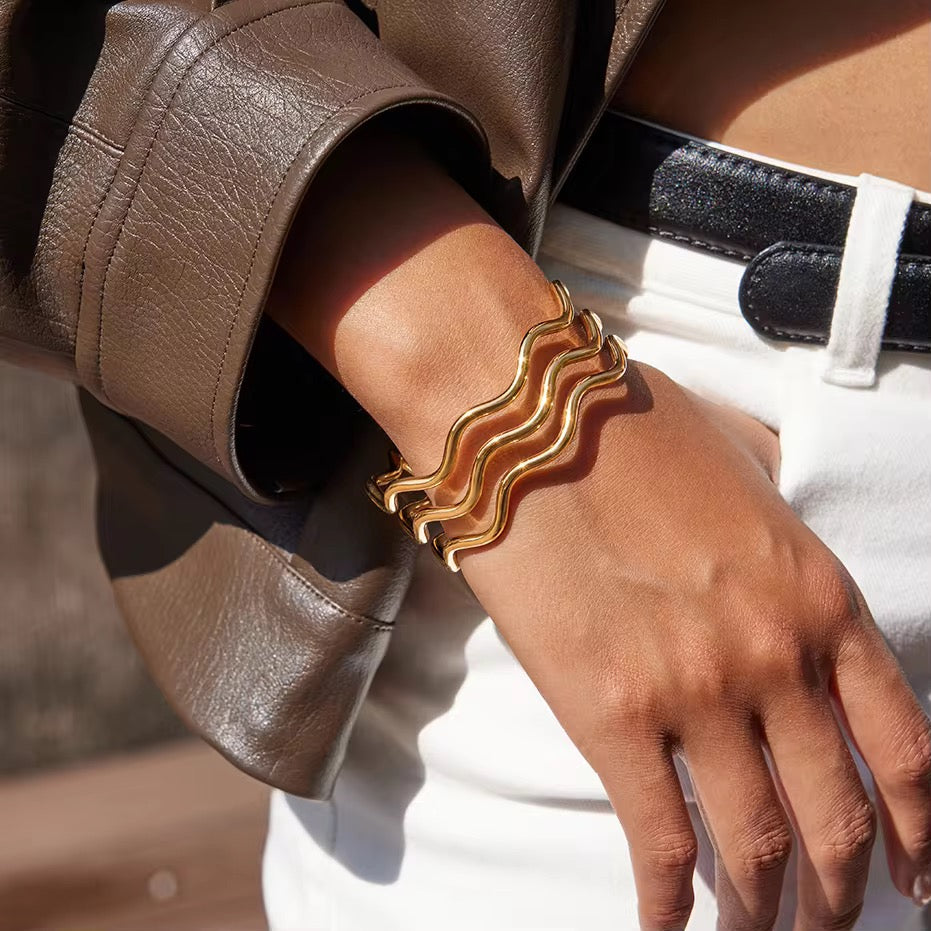 Ripple Wave Bracelet