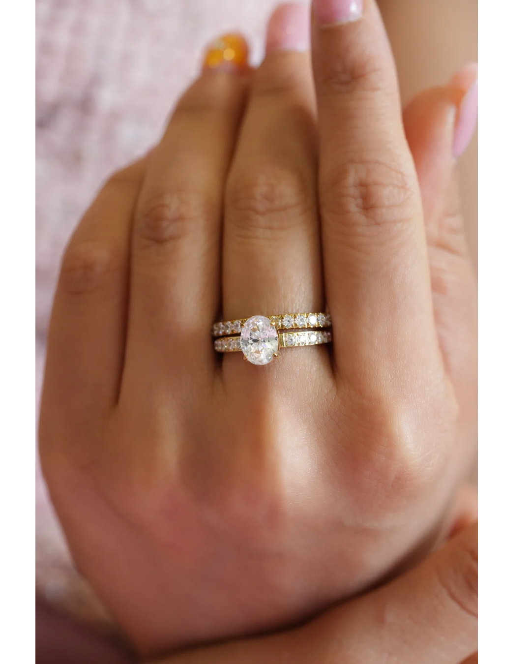 Oval Diamond Band Ring