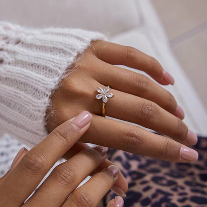 Flora Diamond Ring