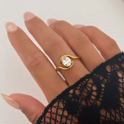 Oria Diamond Ring