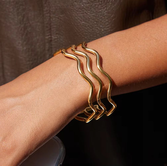 Ripple Wave Bracelet