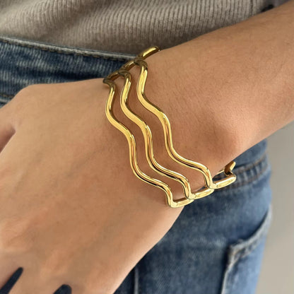 Ripple Wave Bracelet