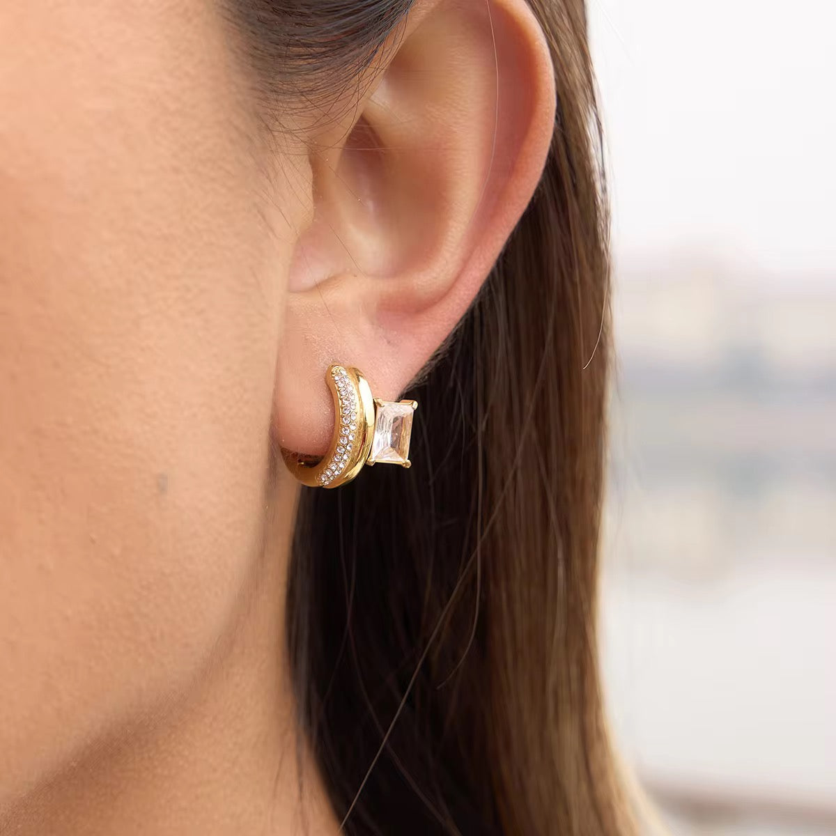 Lumière Hoops Earrings