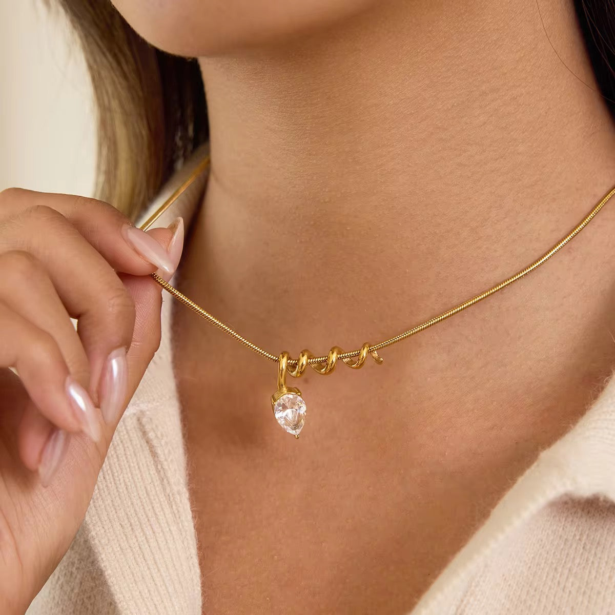 The Serpenté Necklace