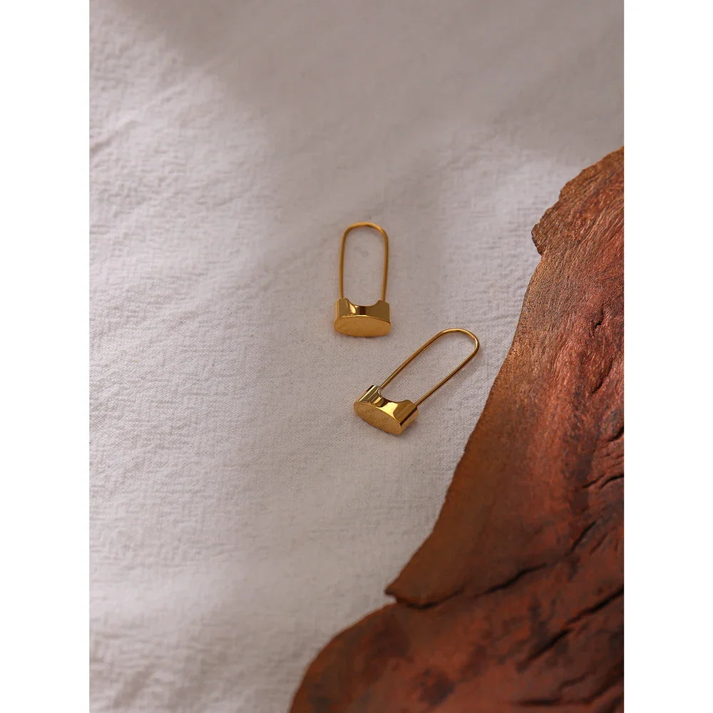 LockLuxe Earrings