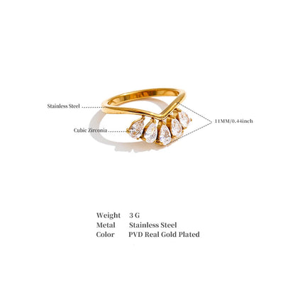 Lumé Curve Petal Ring