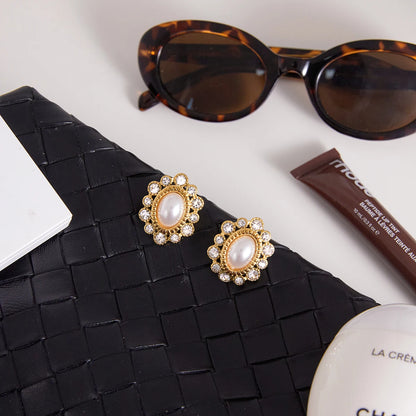 Sora Vintage Pearl Earrings