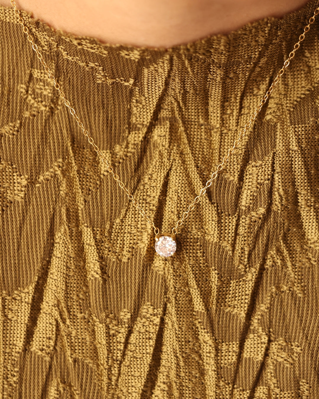 Round Solitaire Necklace