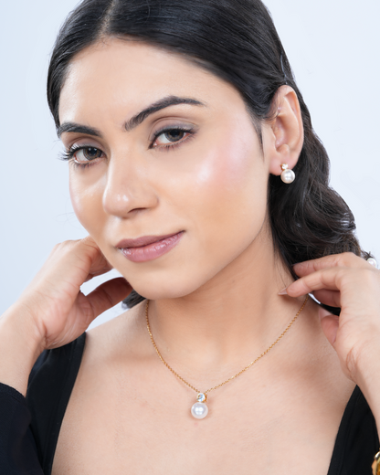 Pearl Grace Necklace