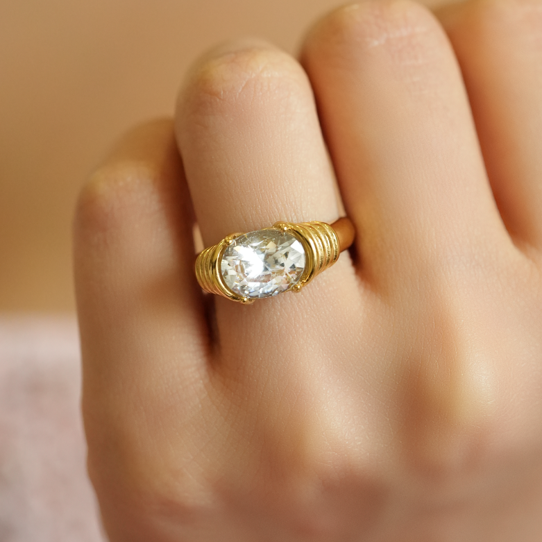 Fiona Oval Solitaire Ring