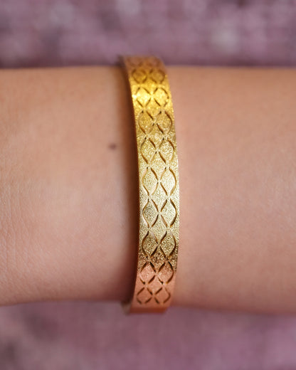 Vintage Curve Bracelet - 2.2