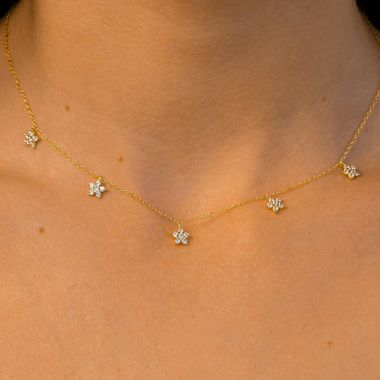 Dainty Flower Necklace