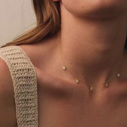 Dainty Flower Necklace
