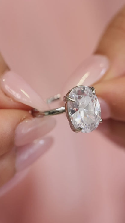 The Oval Solitaire Ring