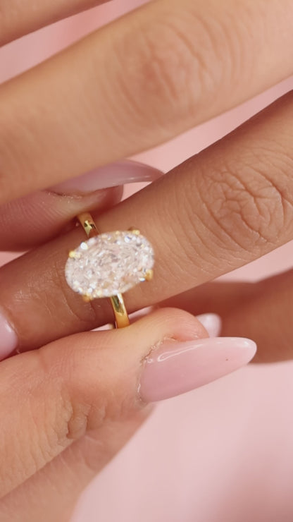 The Oval Solitaire Ring - 92.5 Sterling Silver Vermeil