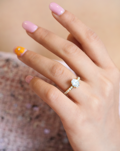 Oval Diamond Band Ring