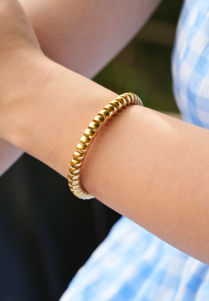 Spiral Curve Cuff Bracelet - 18K Gold Plated - Xiara