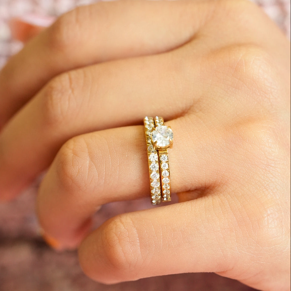 Round Diamond Band Ring