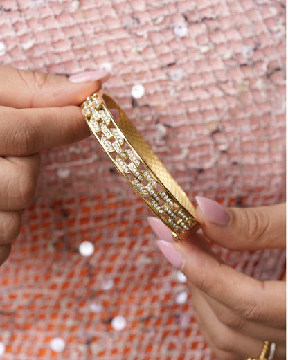 Elara Gold Bracelet